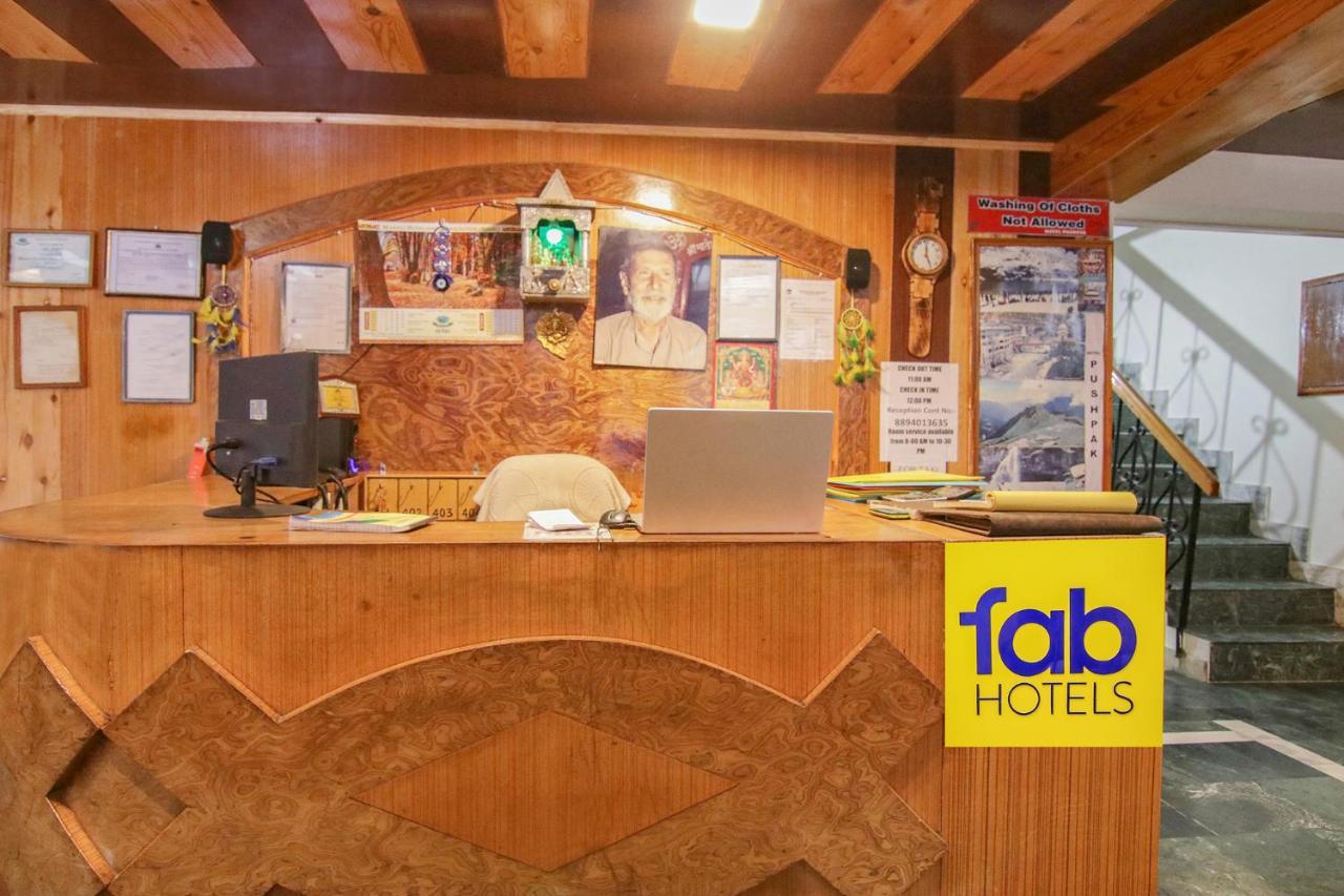 Fabhotel Pushpak Manāli Extérieur photo